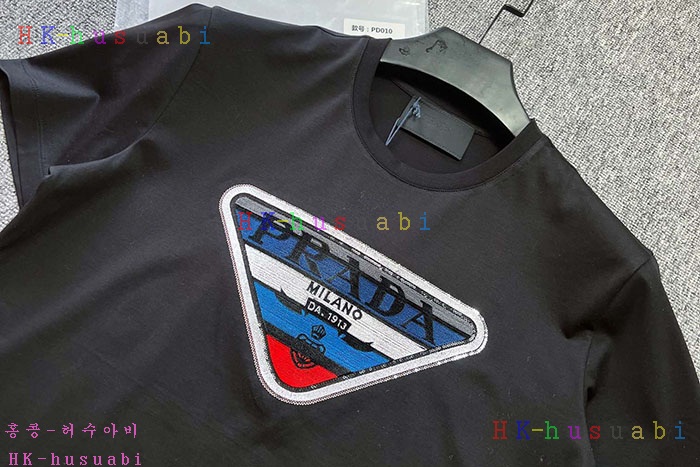 NEW 프라다 반팔티 신상 P 557567