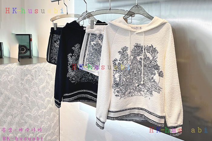 NEW 디올 상하의셋트  신상 DR 992501