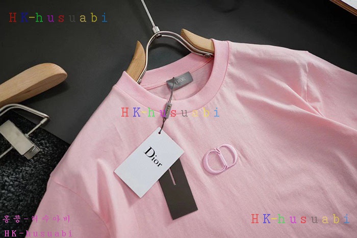NEW 디올 반팔티 신상 DR 114243