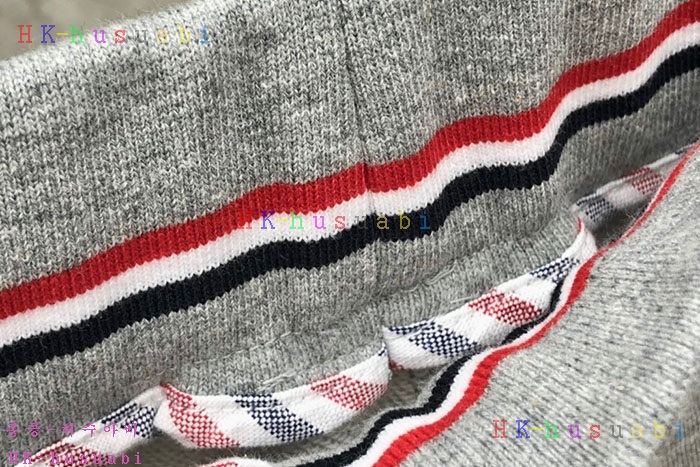NEW 톰브라운 반바지 신상 TB 1352600