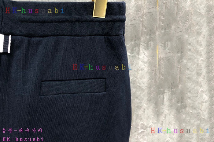 NEW 톰브라운 반바지 신상 TB 1352550