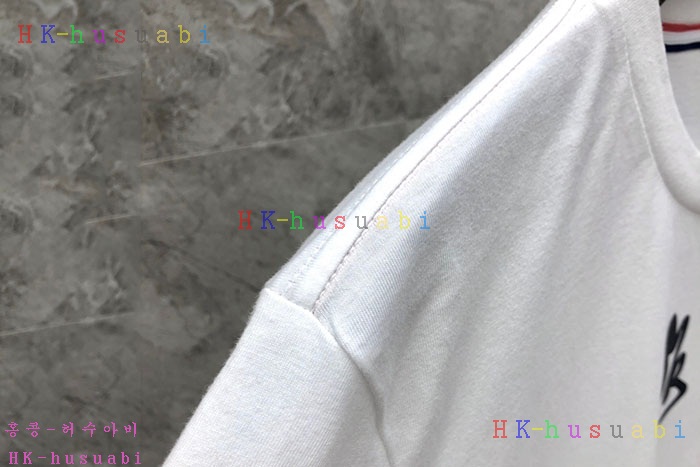 NEW 톰브라운 반팔티 신상 TB 4245526