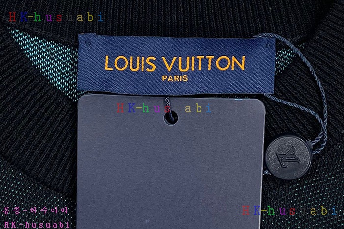 NEW 루이비통 반팔티 신상 LV 857225