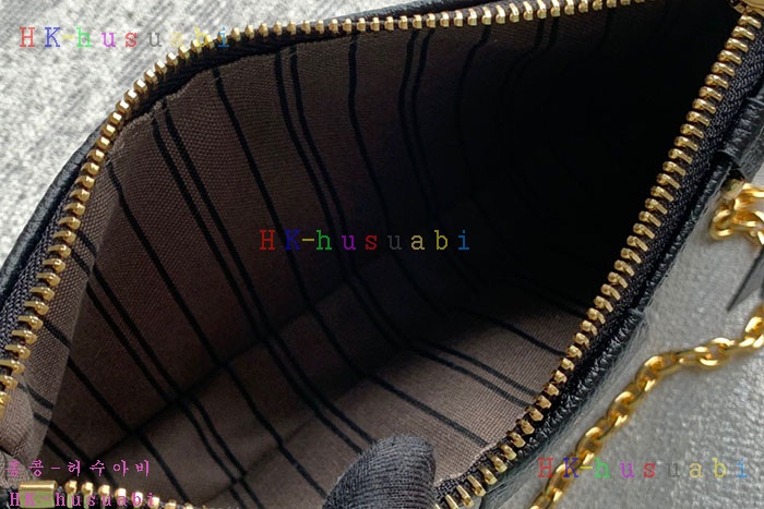 ★미러급★루이비통 이지 파우치 온 스트랩 M80349