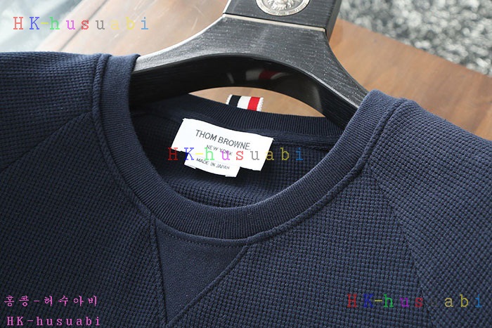 NEW 톰브라운 반팔티 신상 TB 665533