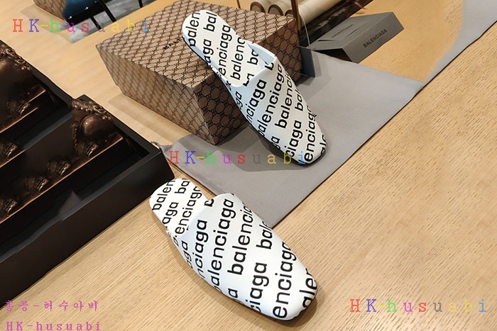 NEW 발렌시아가 신발 신상 B 995331