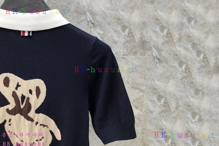 NEW  톰브라운 반팔티 신상 TB 88851