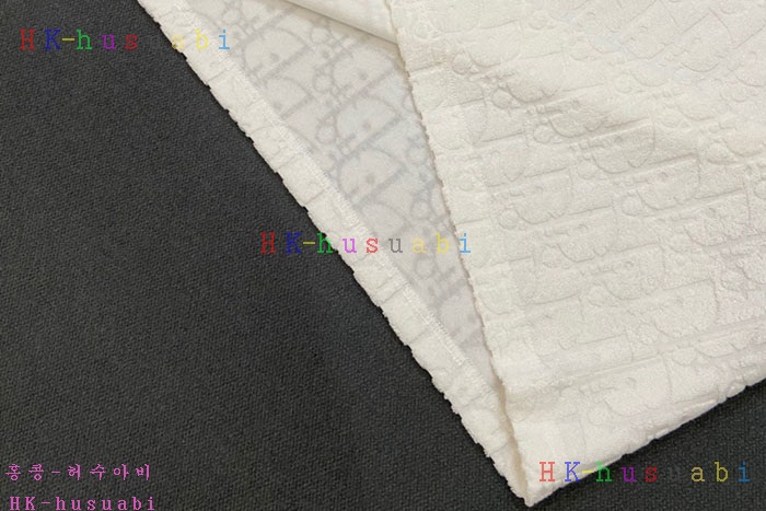 NEW 디올 반팔티 신상 DR 552518
