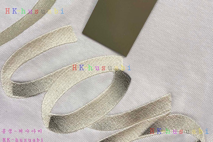 NEW 디올 반팔티 신상 DR 552508