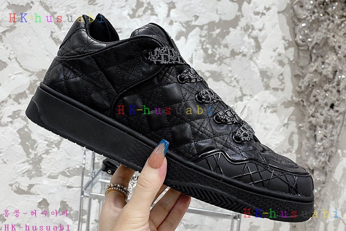 NEW 디올 신발 신상 DR 677400