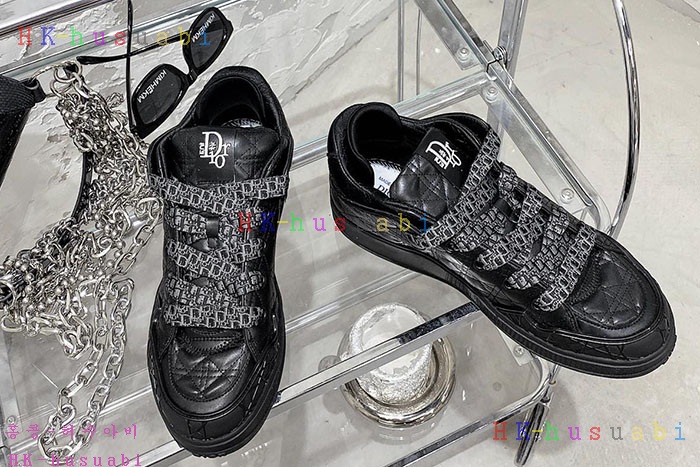 NEW 디올 신발 신상 DR 677400
