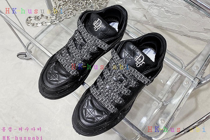 NEW 디올 신발 신상 DR 677400