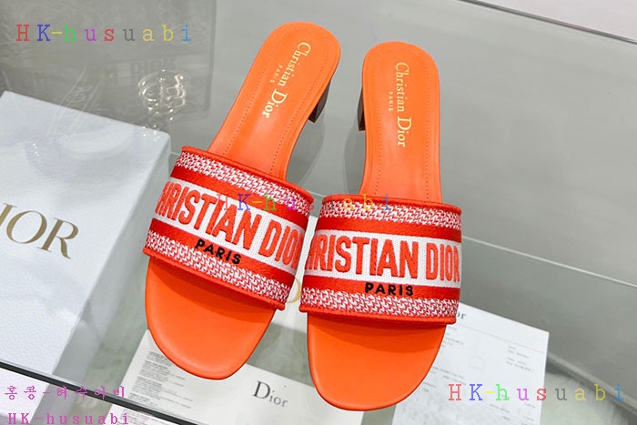NEW 디올 샌들 신상 DR 677409