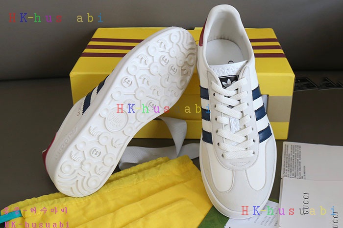 NEW 구찌 스니커즈 신상 GU 552406
