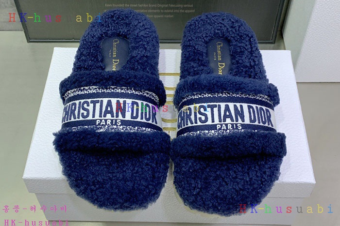 NEW 디올 신발 신상 DR 824552