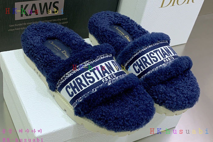 NEW 디올 신발 신상 DR 824552