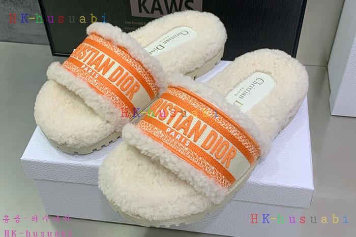 NEW 디올 신발 신상 DR 824554