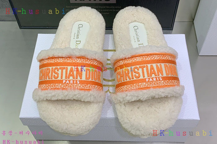 NEW 디올 신발 신상 DR 824554