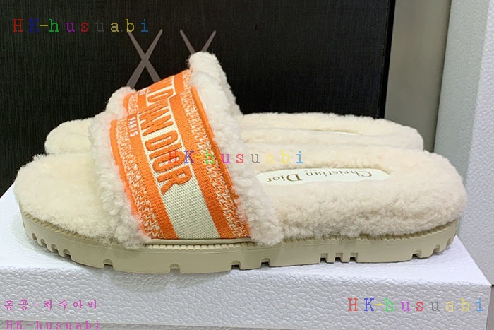 NEW 디올 신발 신상 DR 824554