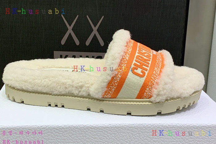 NEW 디올 신발 신상 DR 824554