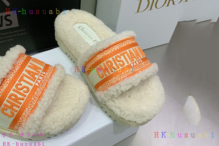 NEW 디올 신발 신상 DR 824554