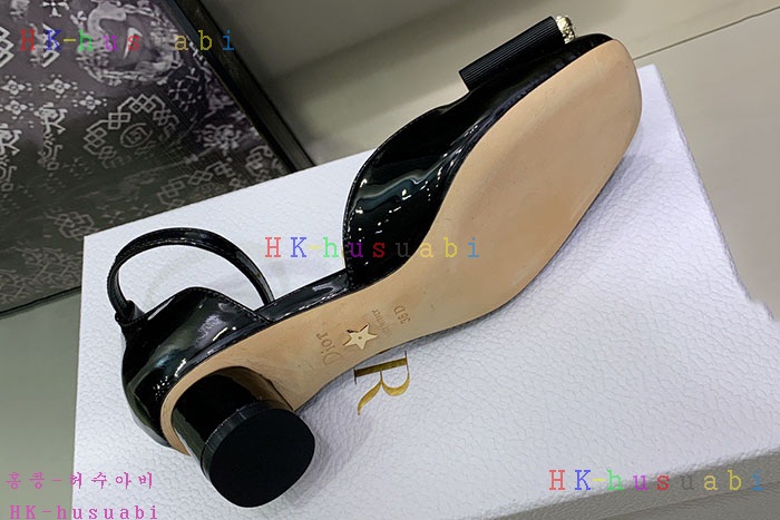 NEW 디올 신발 신상 DR 824518