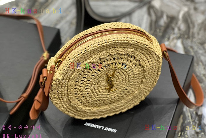 ★미러급★입생로랑 라피아 가죽 SAC ROND 백 685601-3