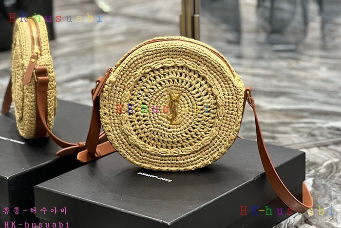 ★미러급★입생로랑 라피아 가죽 SAC ROND 백 685601-3