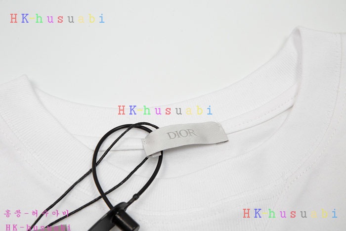 NEW 디올 반팔티 신상 DR 2258001