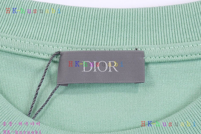 NEW 디올 반팔티 신상 DR 2258010