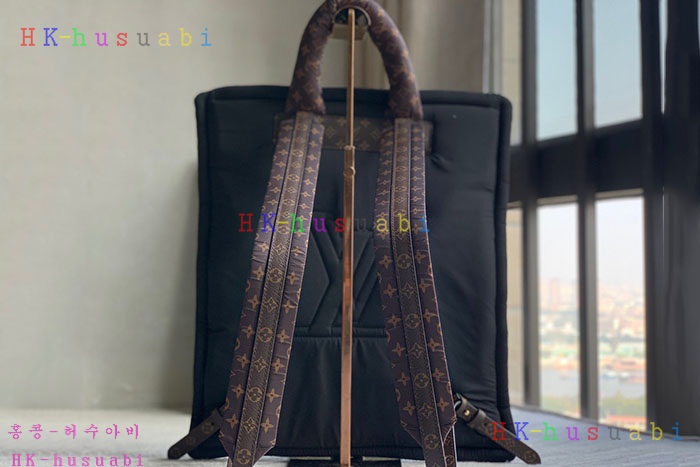 ★미러급★루이비통 모노그램 패딩 백팩 M58981