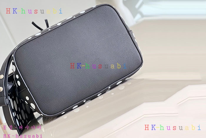 ★미러급★루이비통 LV x YK 네오노에 MM 느와 M21753