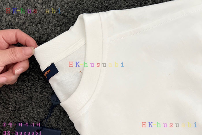 NEW 루이비통 반팔티 신상 LV 958452