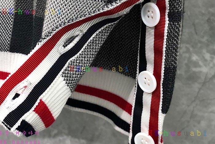 NEW 톰브라운 조끼 신상 TB 966300