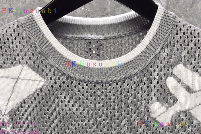 NEW 톰브라운 반팔 신상 TB 328550