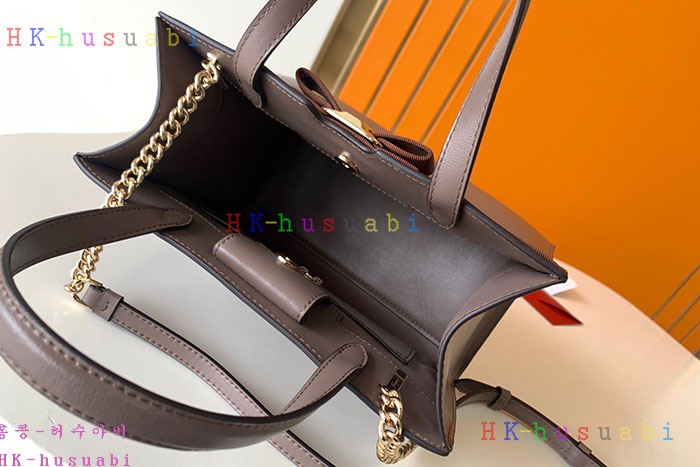 ★미러급★페라가모 바라 탑핸들  21I290-2
