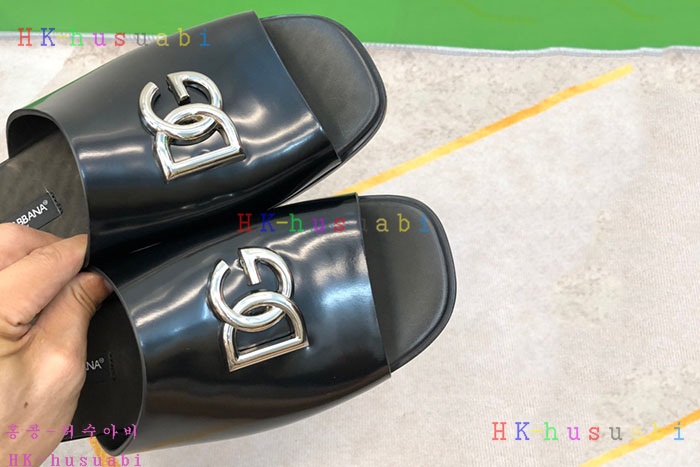 NEW 돌체앤가바나 샌들 신상 DG 652503