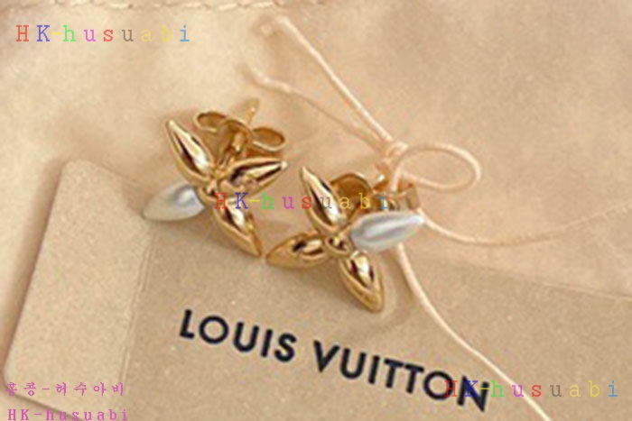 NEW  루이비통 귀걸이 신상 LV 827561