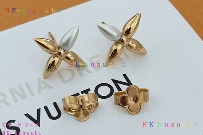 NEW  루이비통 귀걸이 신상 LV 827561