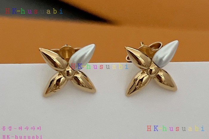 NEW  루이비통 귀걸이 신상 LV 827561