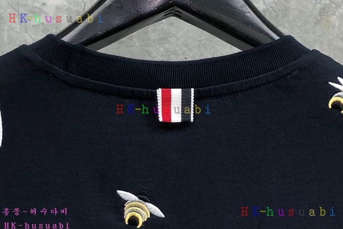 NEW 톰브라운 반팔티 신상 TB 2562500