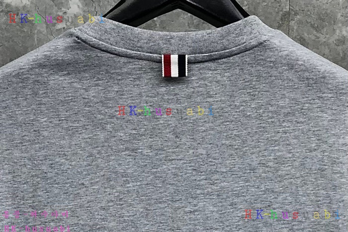 NEW 톰브라운 반팔티 신상 TB 855501