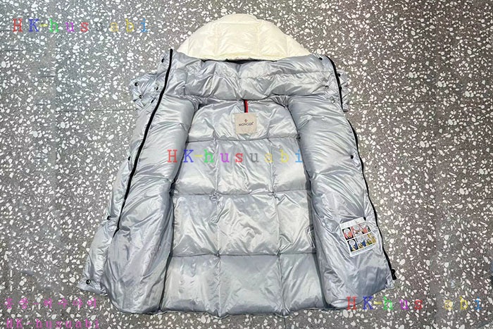 NEW 몽클레어 패딩조끼 신상 M 552816