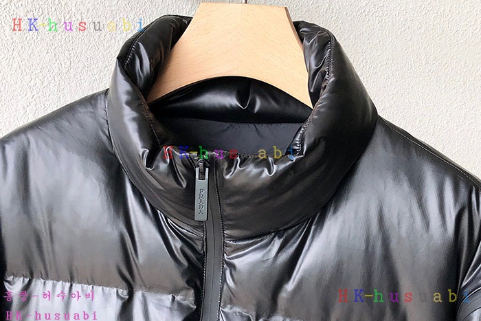 NEW 프라다 패딩 신상 P 877140