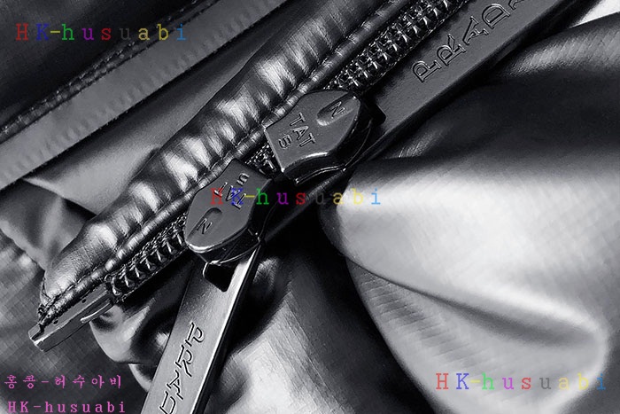 NEW 프라다 패딩 신상 P 877140