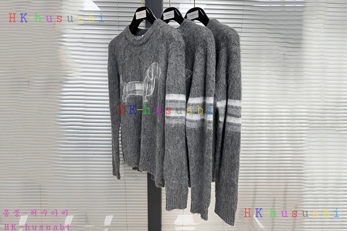 NEW 톰브라운 니트 신상 TB 575500