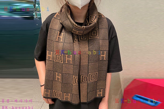 NEW 에르메스 스카프 신상 H 668906