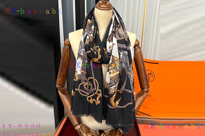NEW 에르메스 스카프 신상 H 6689140