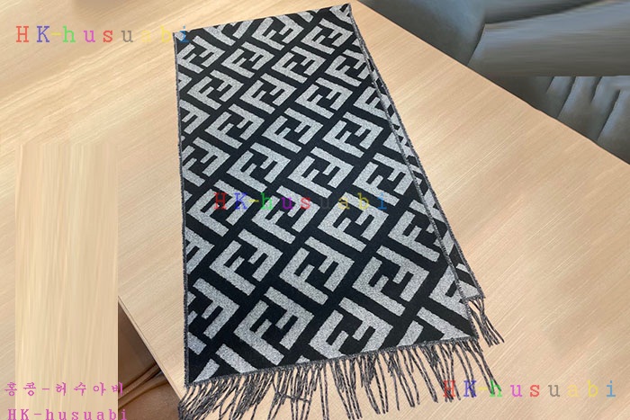 NEW펜디 스카프 신상 FD 705502