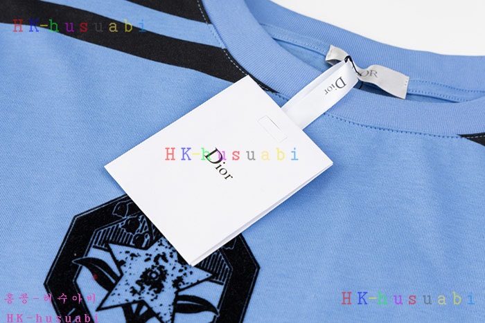 NEW 디올 반팔티 신상 DR 966511